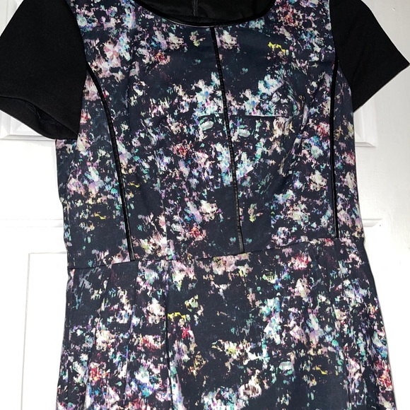 CLUB MONACO Shayla Mini Dress Black Abstract Print Faux leather Enchanted Forest - Picture 7 of 15